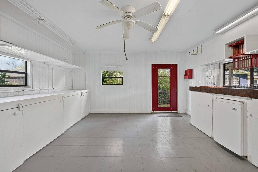 1708 POND LAKE DRIVE, Tampa, FL 33612