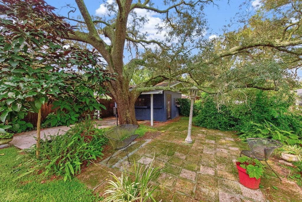 1708 POND LAKE DRIVE, Tampa, FL 33612