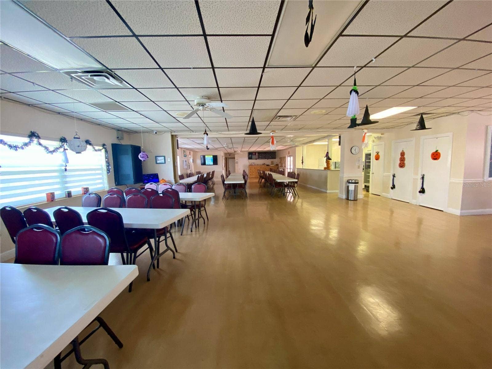 Clubhouse with kitchen