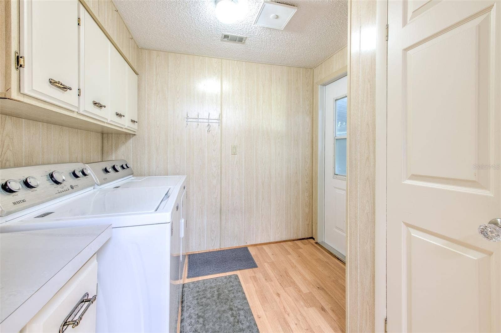 35207 MAKENZIE STREET, Zephyrhills, FL 33541 35207 MAKENZIE STREET, Zephyrhills, FL 33541