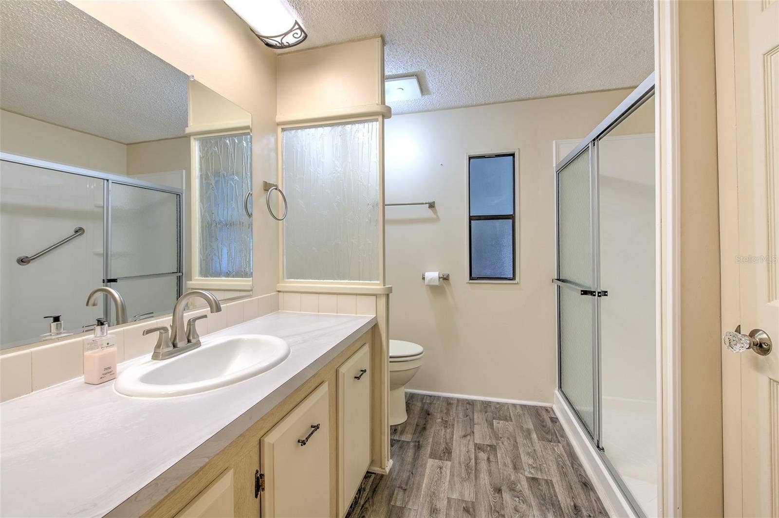 35207 MAKENZIE STREET, Zephyrhills, FL 33541 35207 MAKENZIE STREET, Zephyrhills, FL 33541
