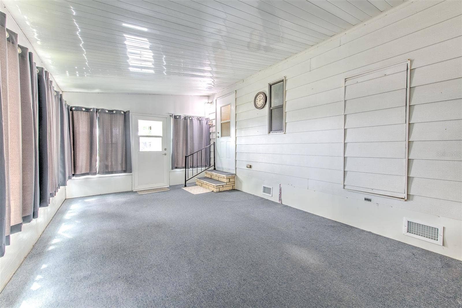 35207 MAKENZIE STREET, Zephyrhills, FL 33541 35207 MAKENZIE STREET, Zephyrhills, FL 33541