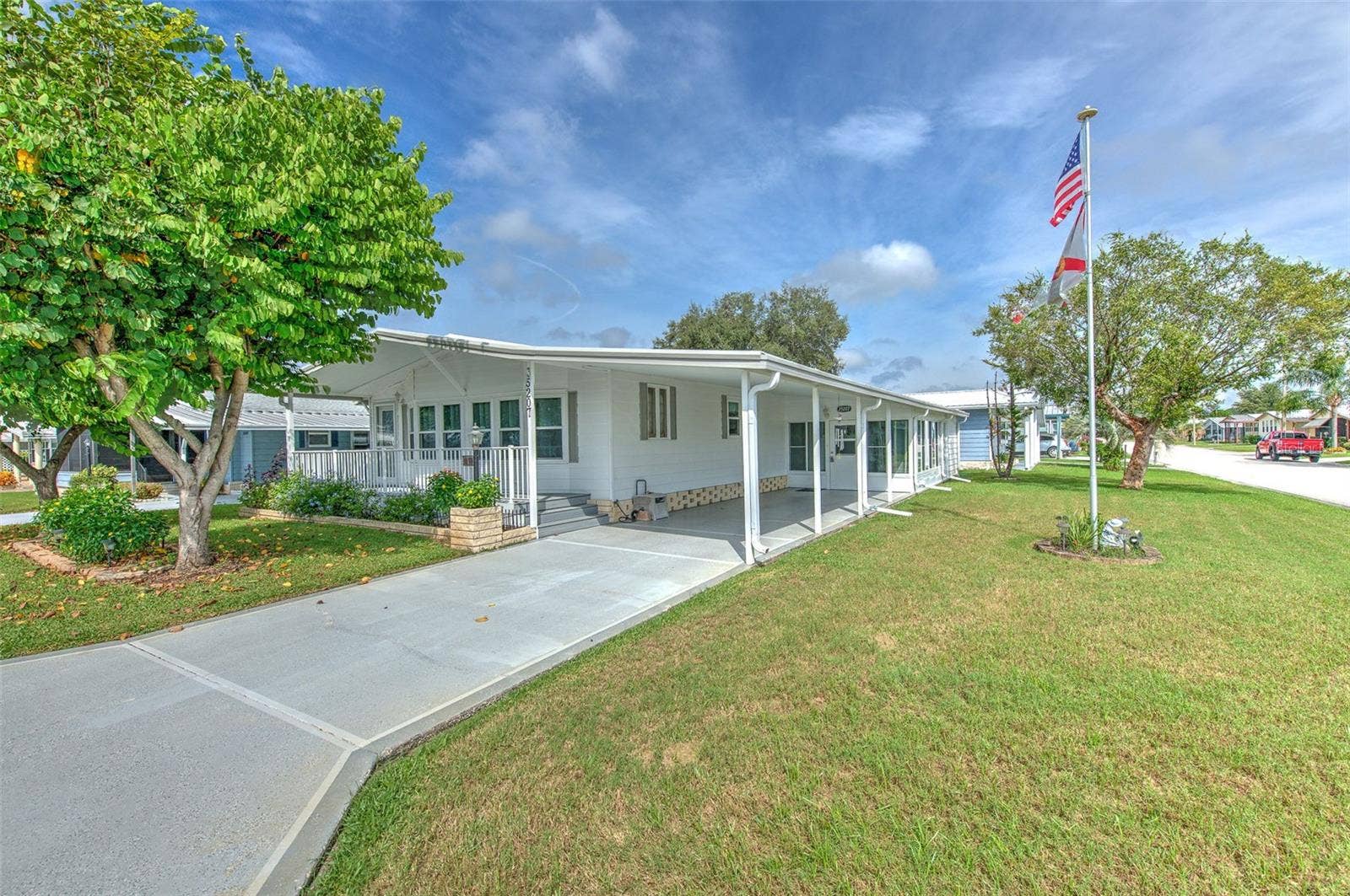 35207 MAKENZIE STREET, Zephyrhills, FL 33541 35207 MAKENZIE STREET, Zephyrhills, FL 33541