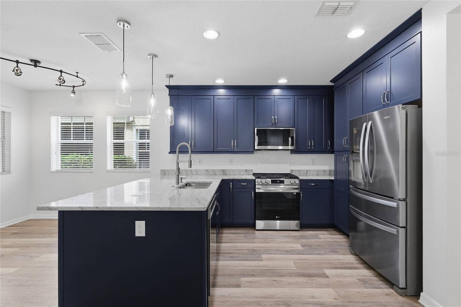 5935 BEACONPARK STREET, Lithia, FL 33547