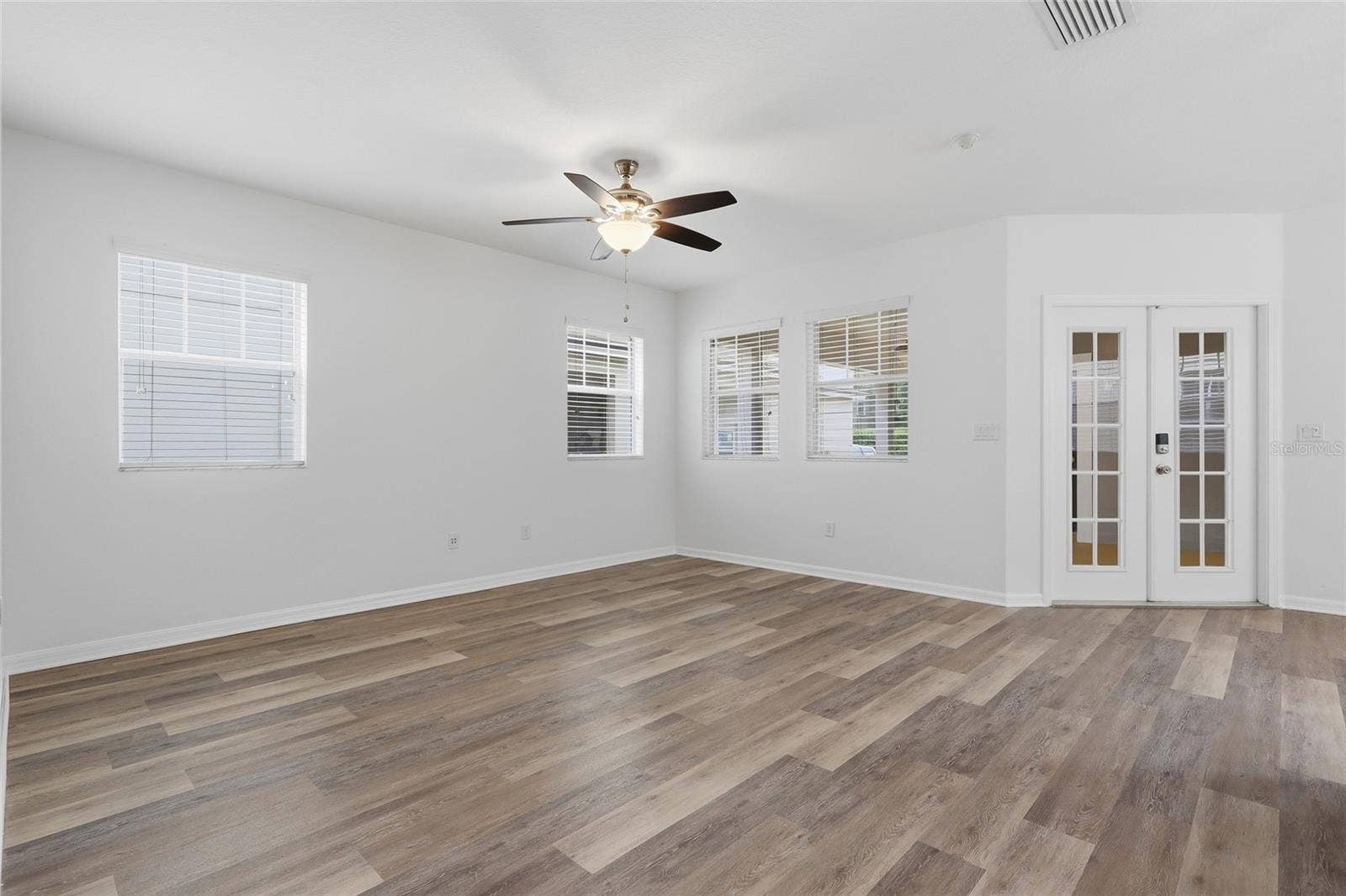 5935 BEACONPARK STREET, Lithia, FL 33547