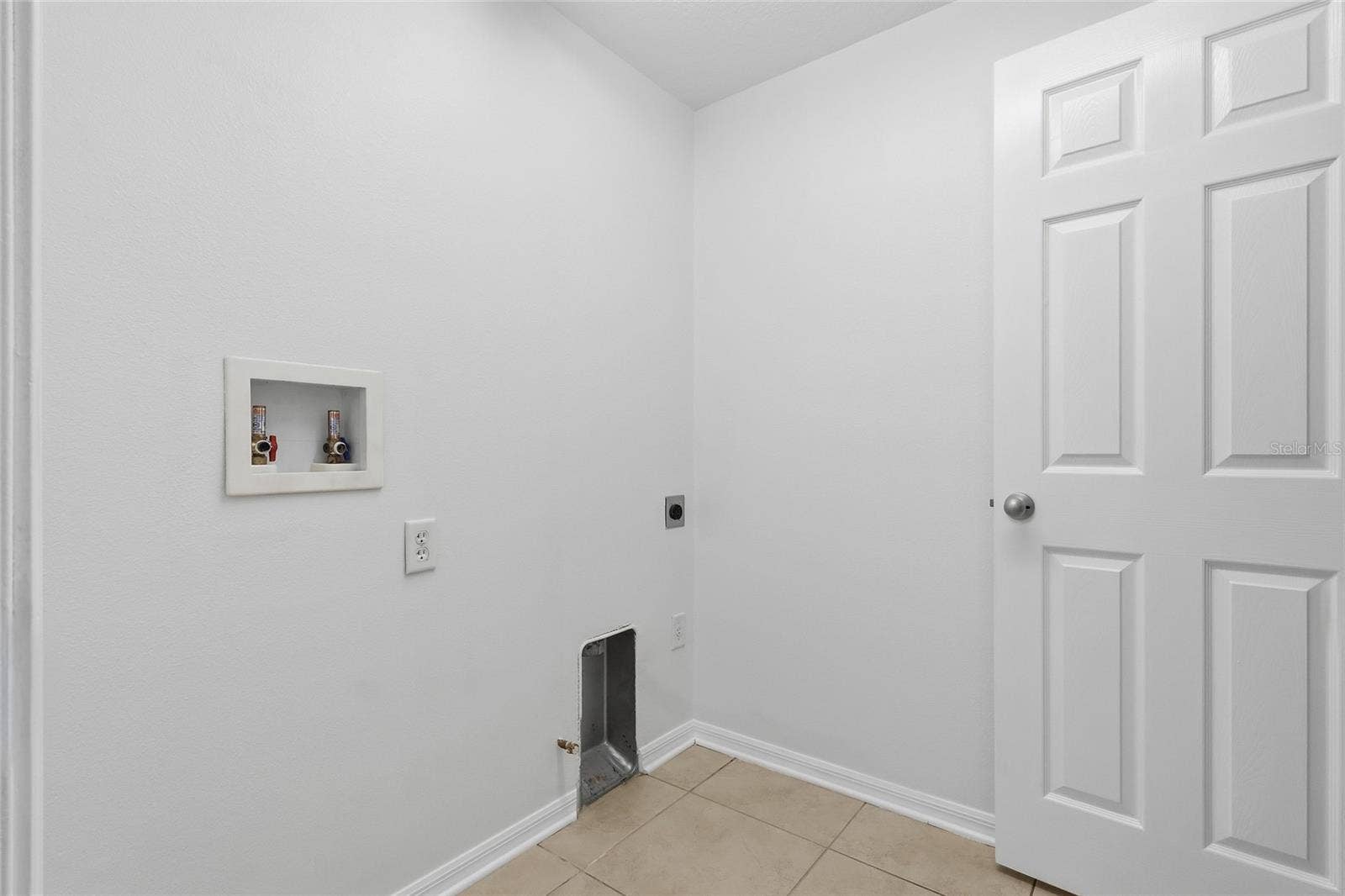 5935 BEACONPARK STREET, Lithia, FL 33547