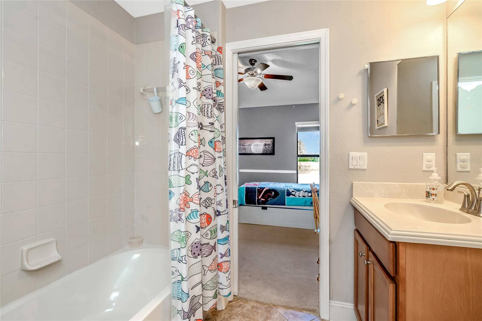 12539 MOUNTAIN SPRINGS PLACE, New Port Richey, FL 34655 Jack & Jill Bathroom