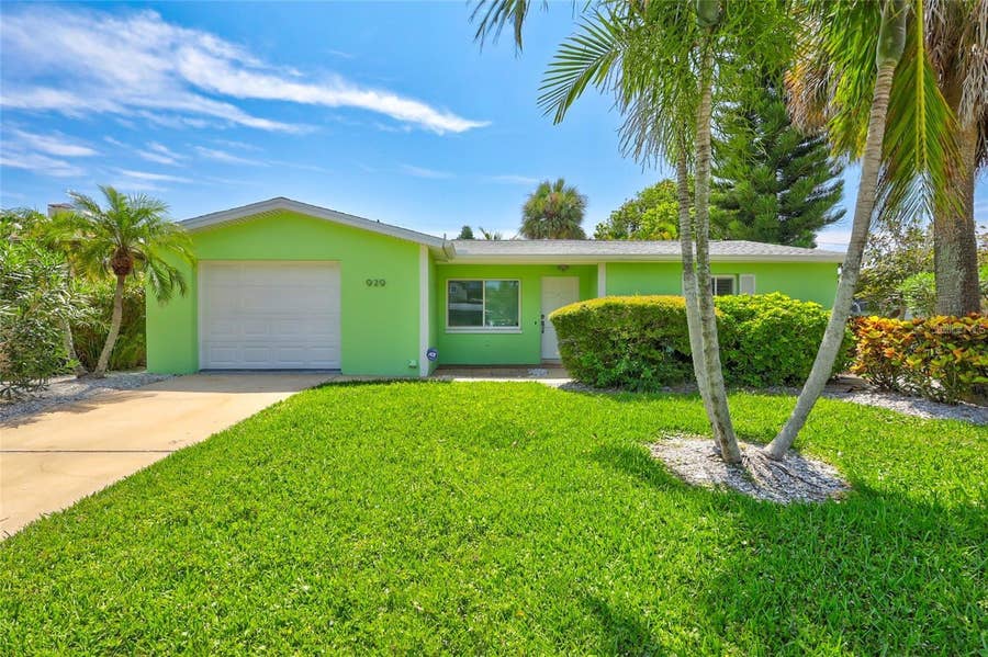 Property photo for 929 BRUCE AVENUE, Clearwater, FL
