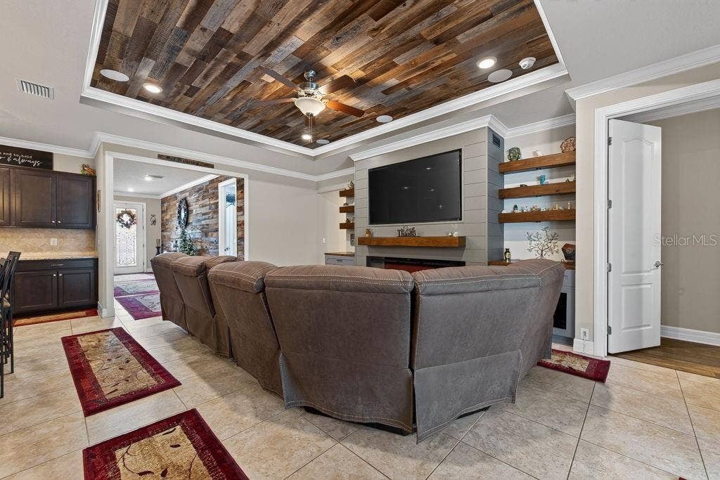 18431 CORTES CREEK BOULEVARD, Spring Hill, FL 34610 18431 CORTES CREEK BOULEVARD, Spring Hill, FL 34610