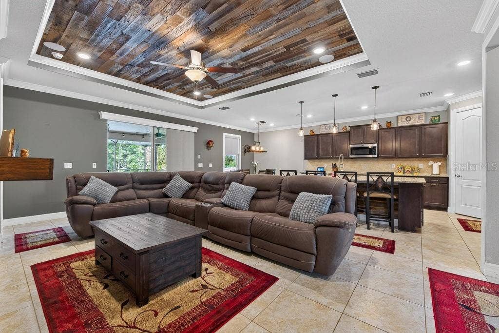 18431 CORTES CREEK BOULEVARD, Spring Hill, FL 34610 18431 CORTES CREEK BOULEVARD, Spring Hill, FL 34610