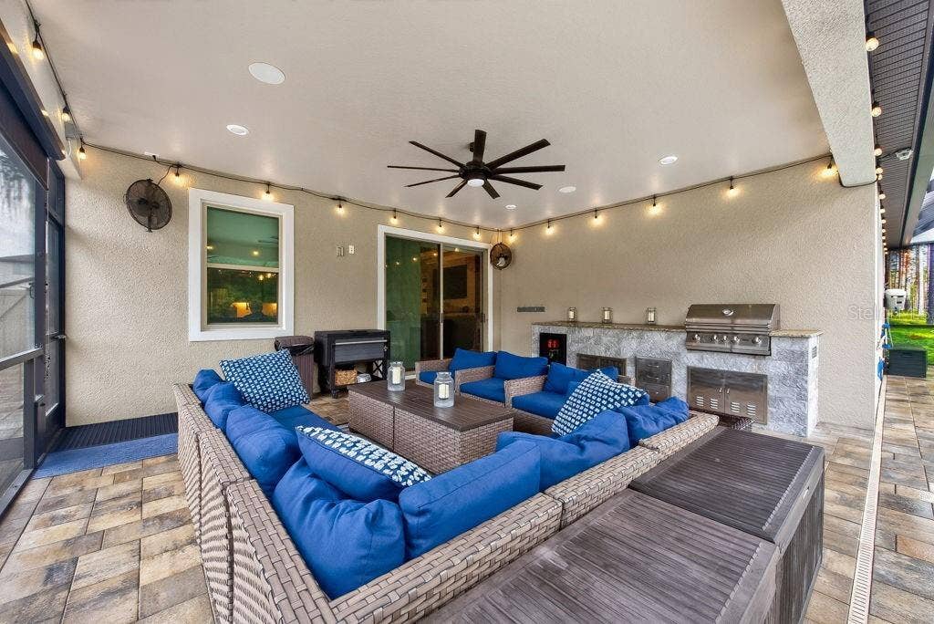 18431 CORTES CREEK BOULEVARD, Spring Hill, FL 34610 18431 CORTES CREEK BOULEVARD, Spring Hill, FL 34610