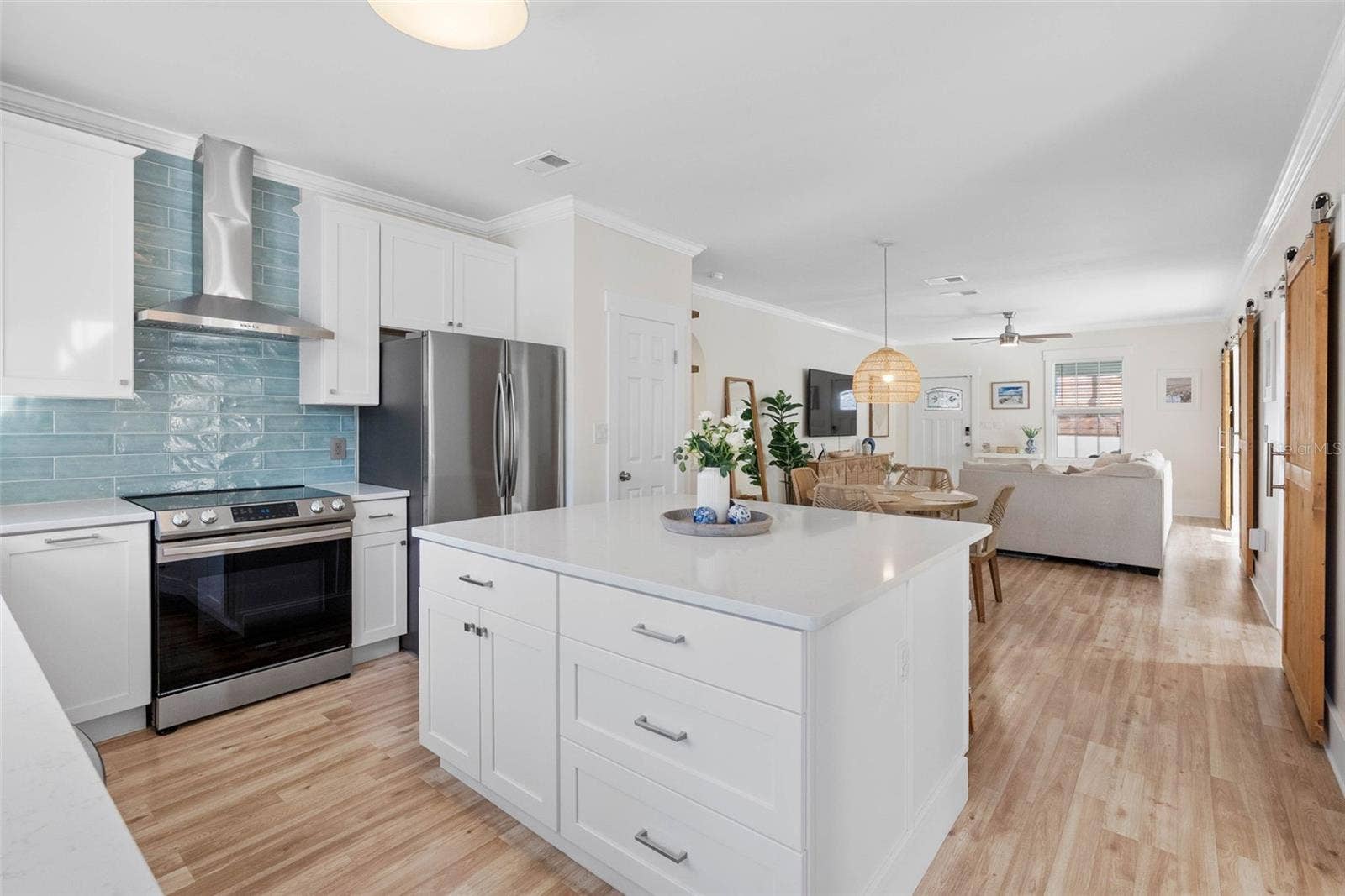 210 W EUCLID AVENUE, Tampa, FL 33602