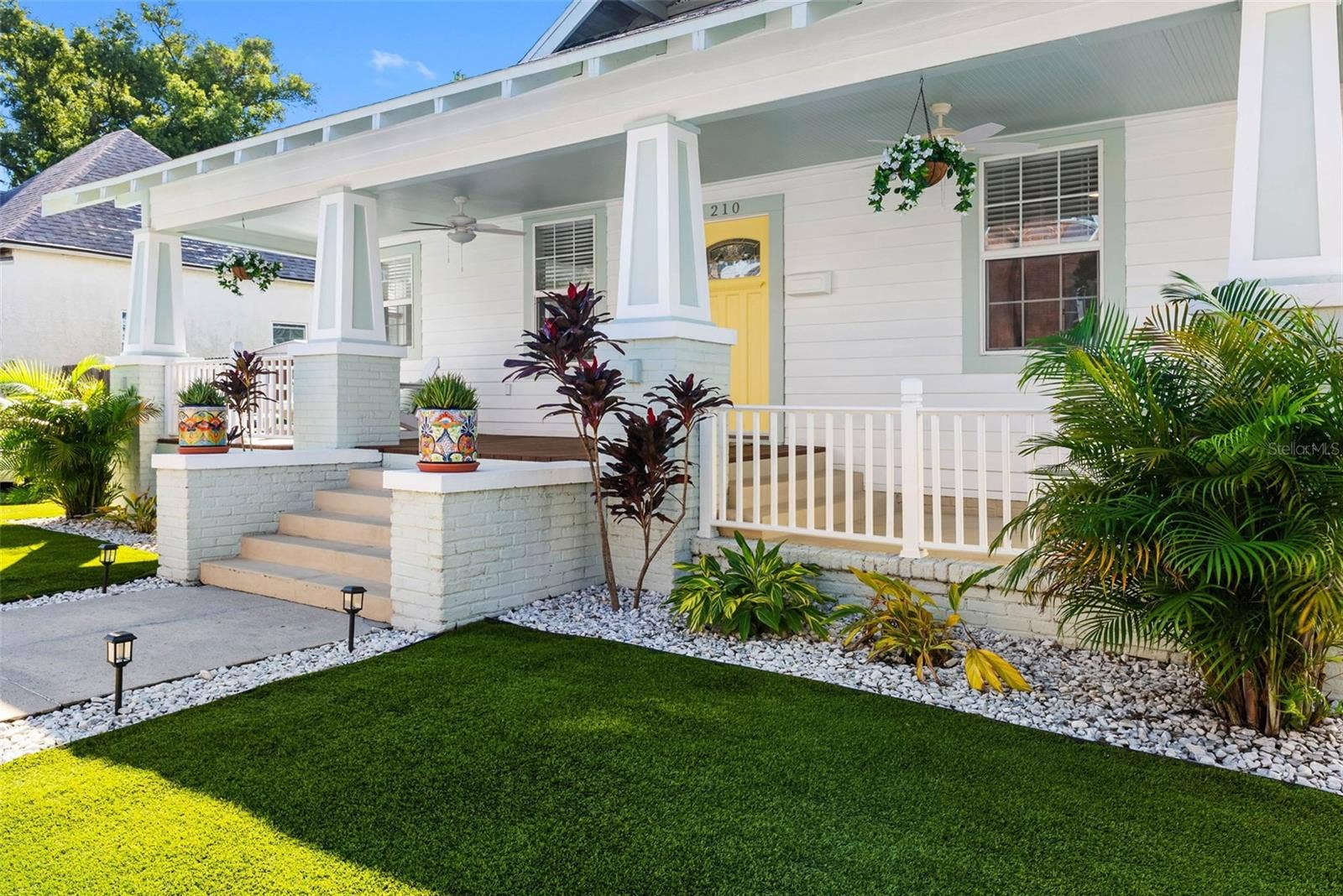 210 W EUCLID AVENUE, Tampa, FL 33602