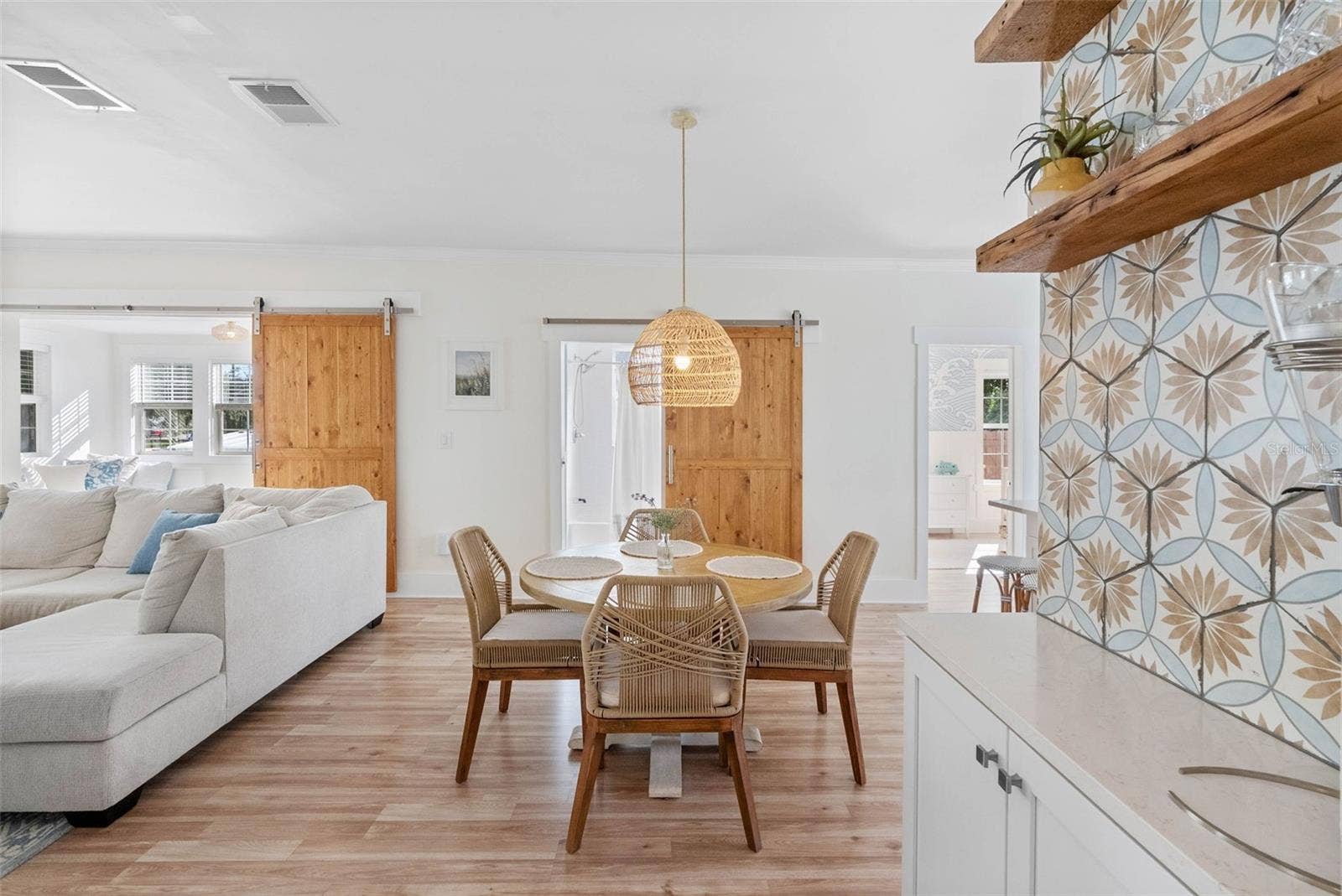 210 W EUCLID AVENUE, Tampa, FL 33602
