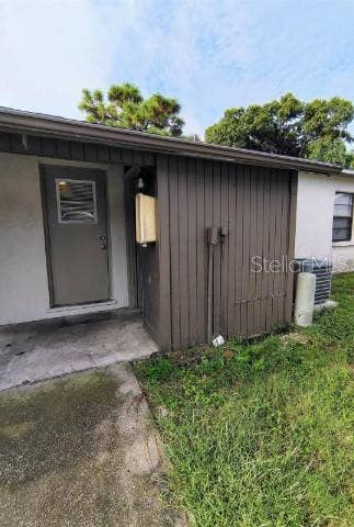 9563 LYNN LANE, #B, Seminole, FL 33777 9563 LYNN LANE, #B, Seminole, FL 33777