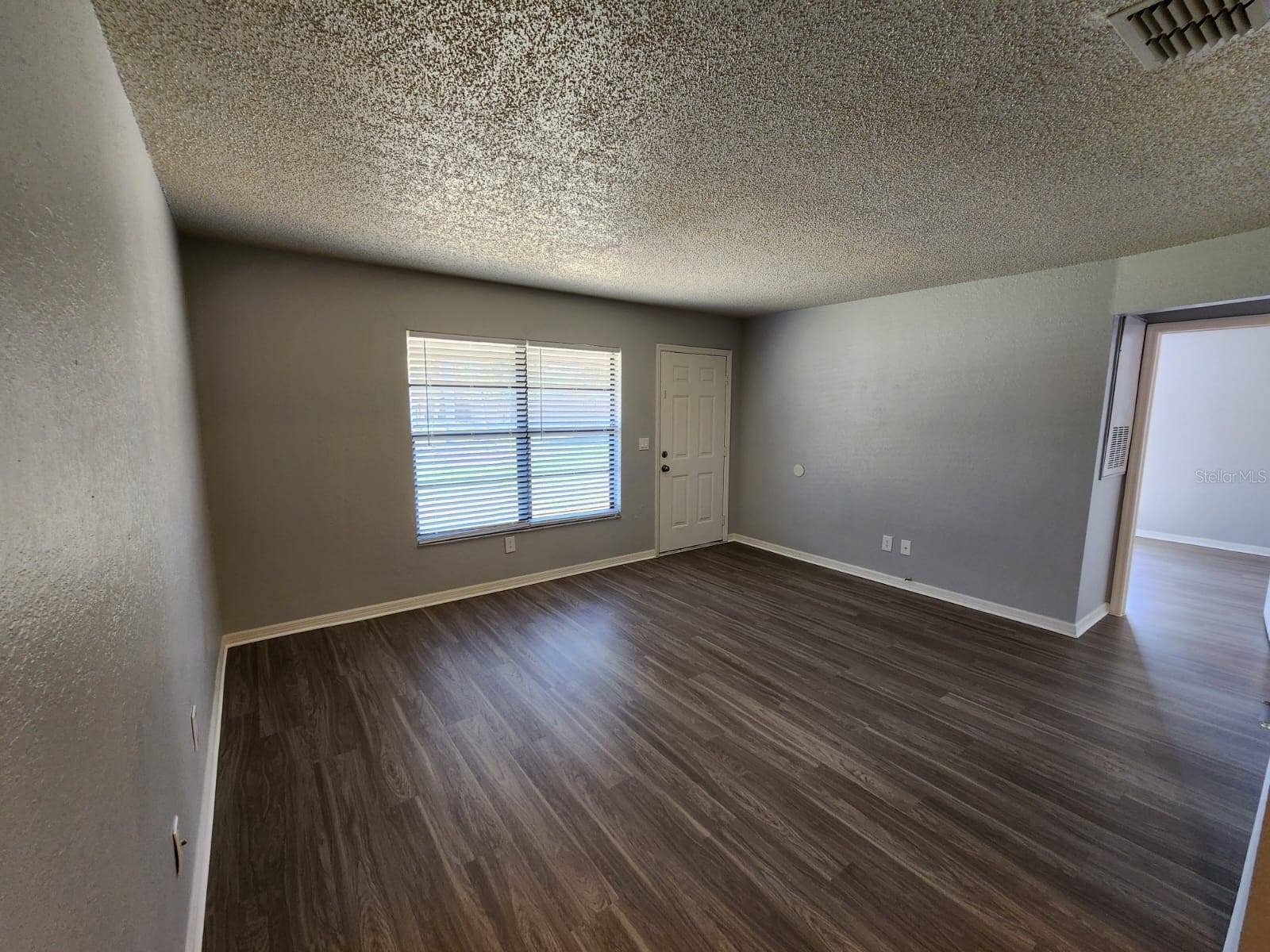9563 LYNN LANE, #B, Seminole, FL 33777 9563 LYNN LANE, #B, Seminole, FL 33777