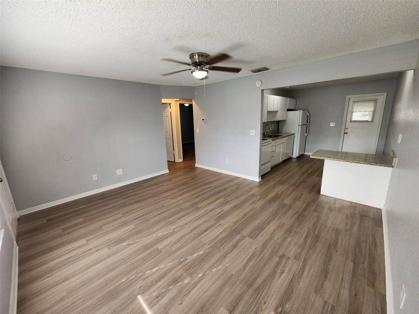 9563 LYNN LANE, #B, Seminole, FL 33777 9563 LYNN LANE, #B, Seminole, FL 33777