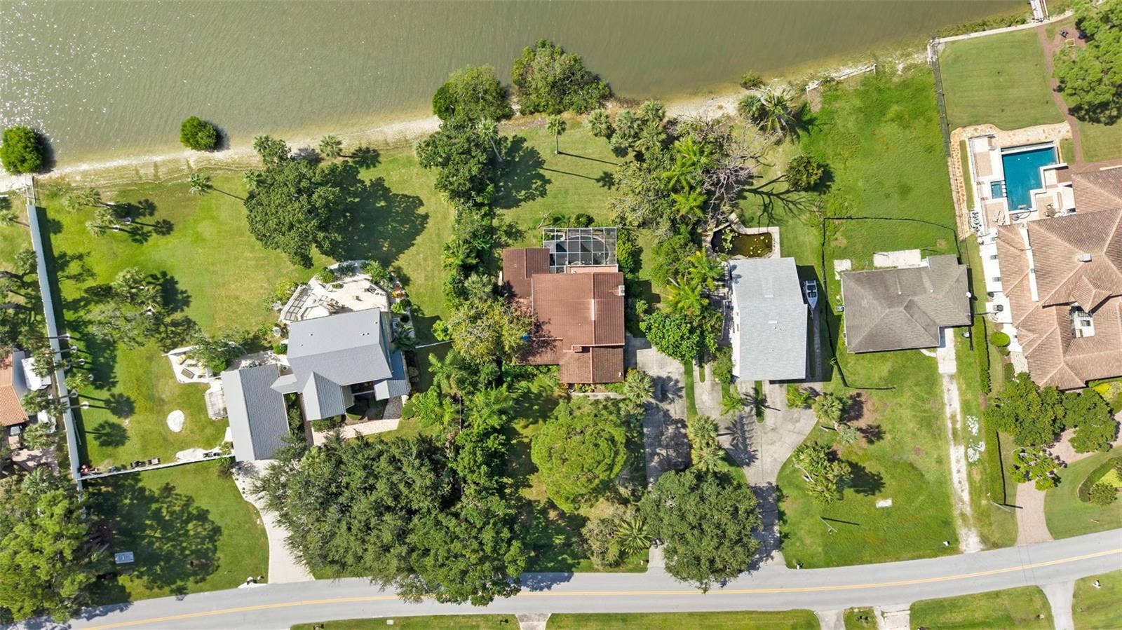 600 SHORE DRIVE E, Oldsmar, FL 34677 600 SHORE DRIVE E, Oldsmar, FL 34677