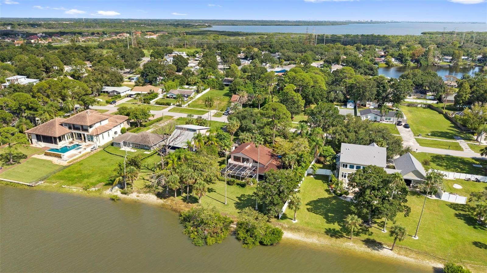 600 SHORE DRIVE E, Oldsmar, FL 34677 600 SHORE DRIVE E, Oldsmar, FL 34677