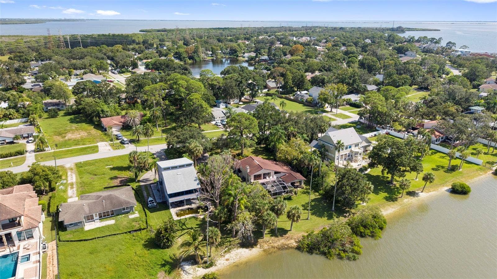 600 SHORE DRIVE E, Oldsmar, FL 34677 600 SHORE DRIVE E, Oldsmar, FL 34677