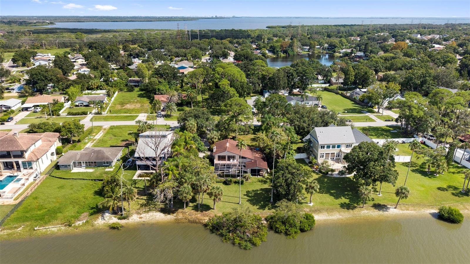 600 SHORE DRIVE E, Oldsmar, FL 34677 600 SHORE DRIVE E, Oldsmar, FL 34677