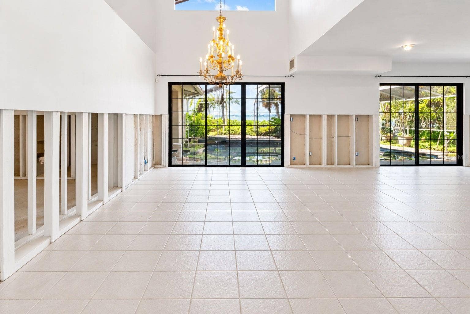 600 SHORE DRIVE E, Oldsmar, FL 34677 600 SHORE DRIVE E, Oldsmar, FL 34677