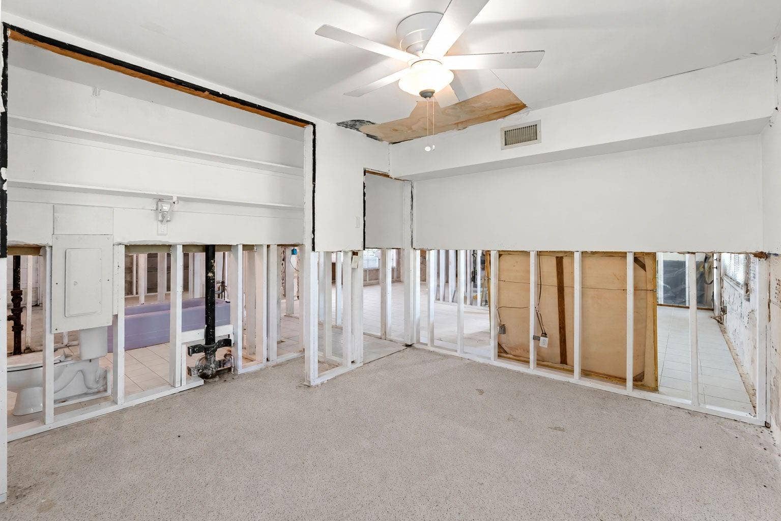 600 SHORE DRIVE E, Oldsmar, FL 34677 600 SHORE DRIVE E, Oldsmar, FL 34677