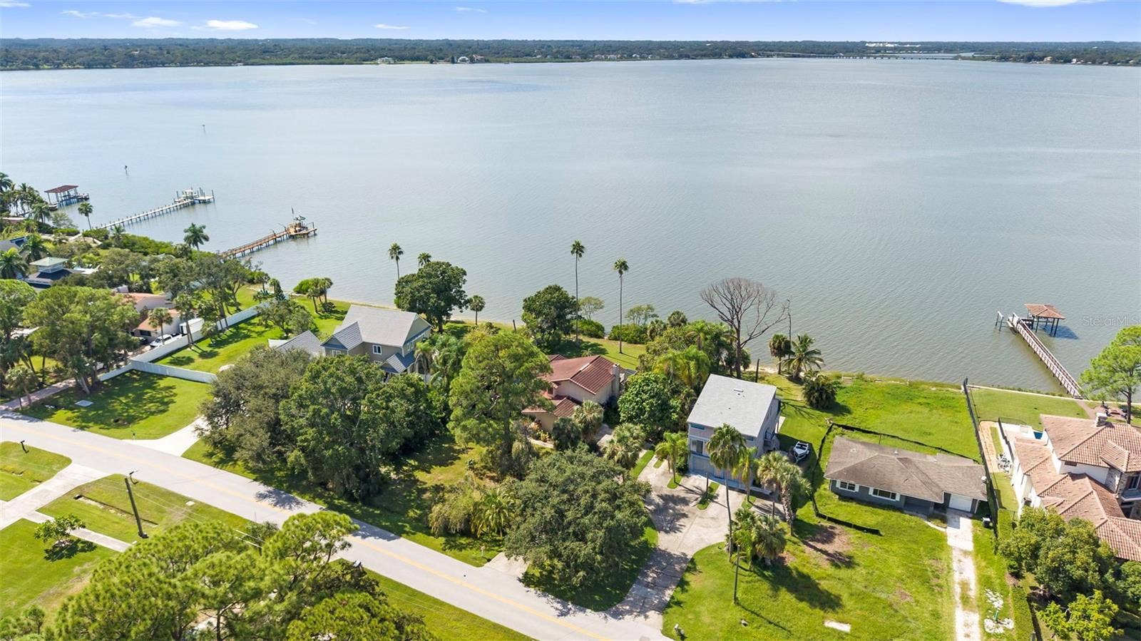 600 SHORE DRIVE E, Oldsmar, FL 34677 600 SHORE DRIVE E, Oldsmar, FL 34677