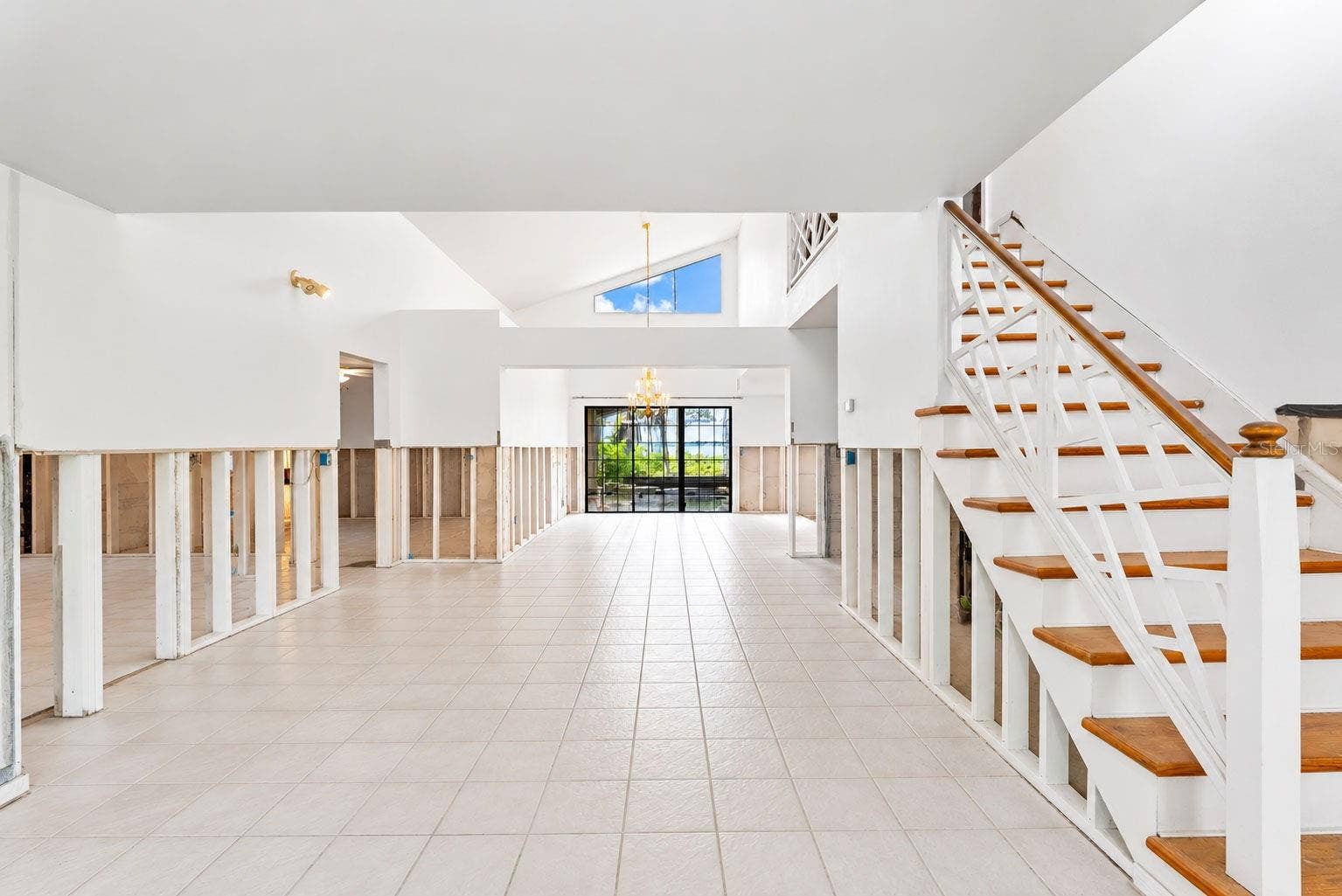 600 SHORE DRIVE E, Oldsmar, FL 34677 600 SHORE DRIVE E, Oldsmar, FL 34677