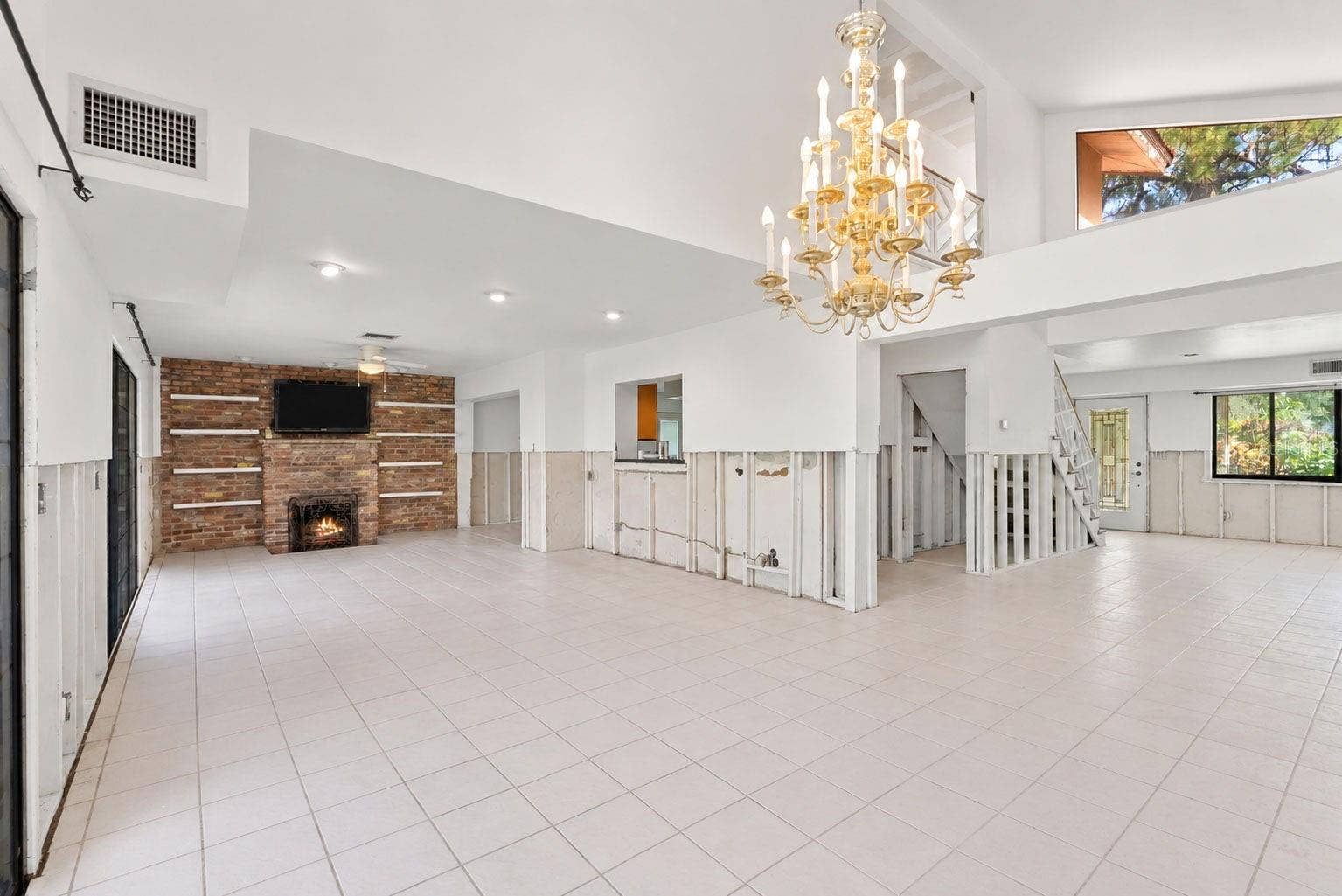 600 SHORE DRIVE E, Oldsmar, FL 34677 600 SHORE DRIVE E, Oldsmar, FL 34677
