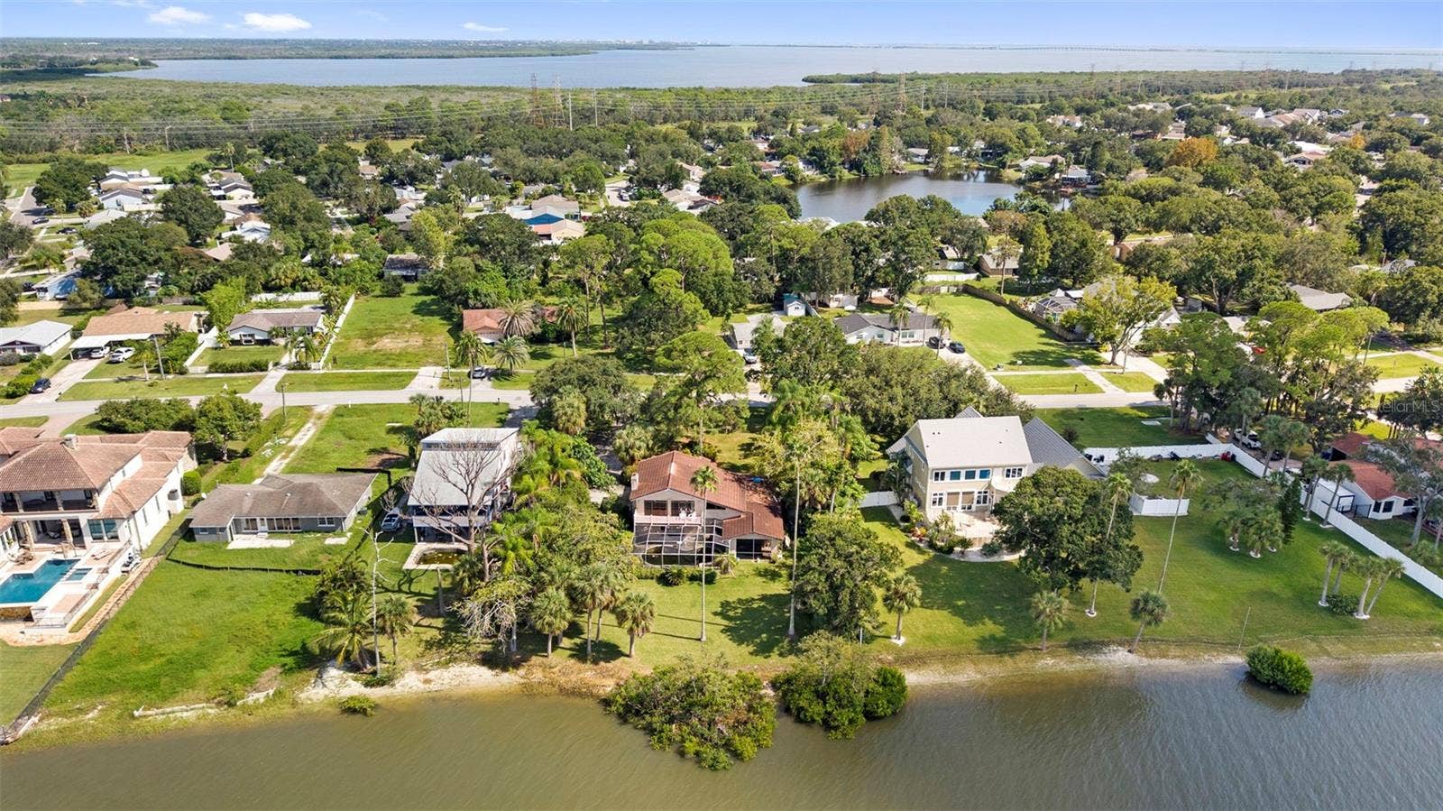 600 SHORE DRIVE E, Oldsmar, FL 34677 600 SHORE DRIVE E, Oldsmar, FL 34677