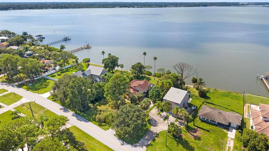 Property photo for 600 SHORE DRIVE E, Oldsmar, FL