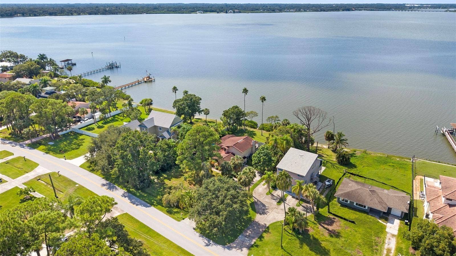 600 SHORE DRIVE E, Oldsmar, FL 34677 600 SHORE DRIVE E, Oldsmar, FL 34677