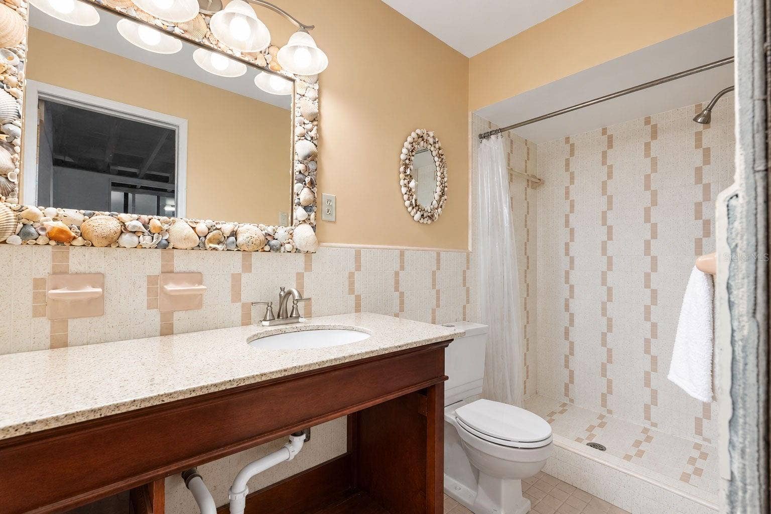 600 SHORE DRIVE E, Oldsmar, FL 34677 600 SHORE DRIVE E, Oldsmar, FL 34677