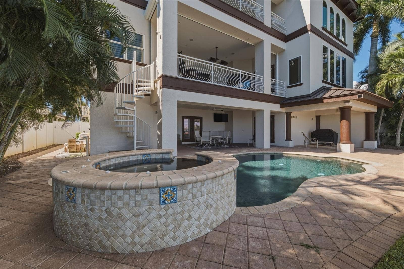7851 9TH AVENUE S, St Petersburg, FL 33707 7851 9TH AVENUE S, St Petersburg, FL 33707
