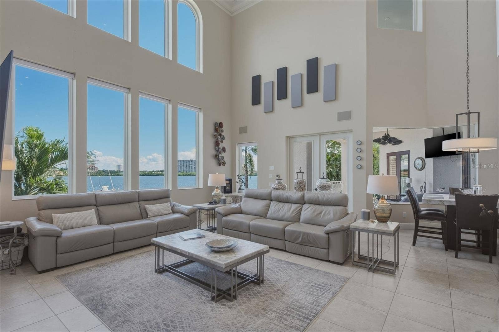 7851 9TH AVENUE S, St Petersburg, FL 33707 7851 9TH AVENUE S, St Petersburg, FL 33707