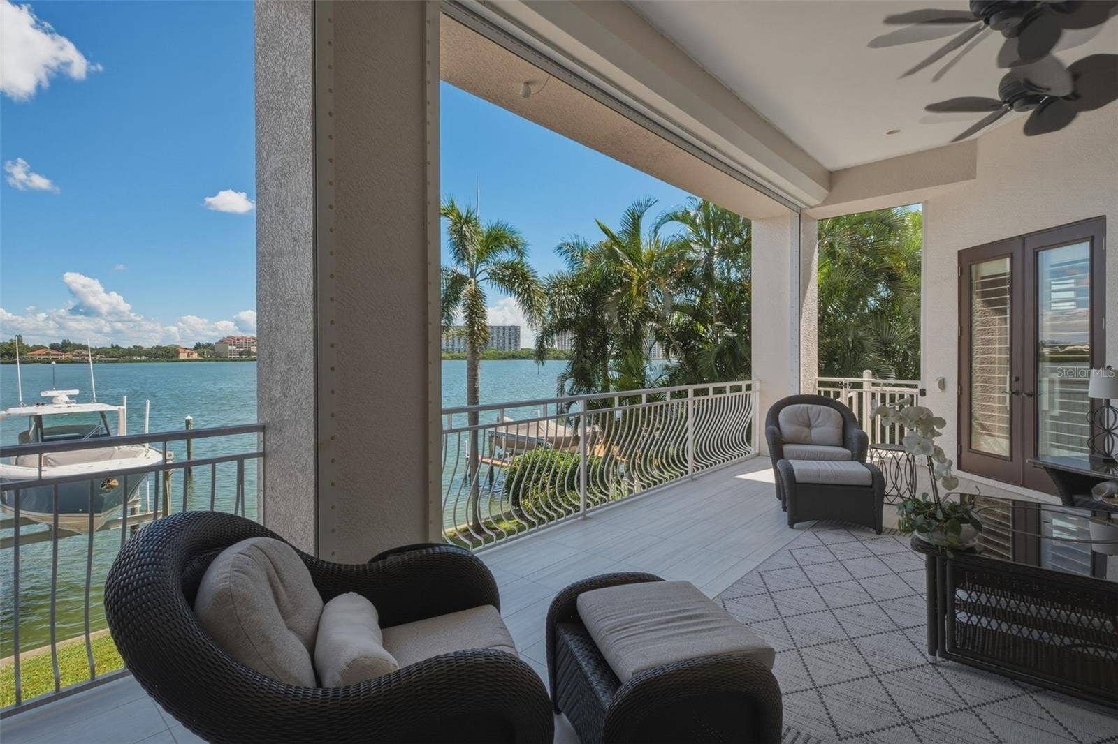7851 9TH AVENUE S, St Petersburg, FL 33707 7851 9TH AVENUE S, St Petersburg, FL 33707