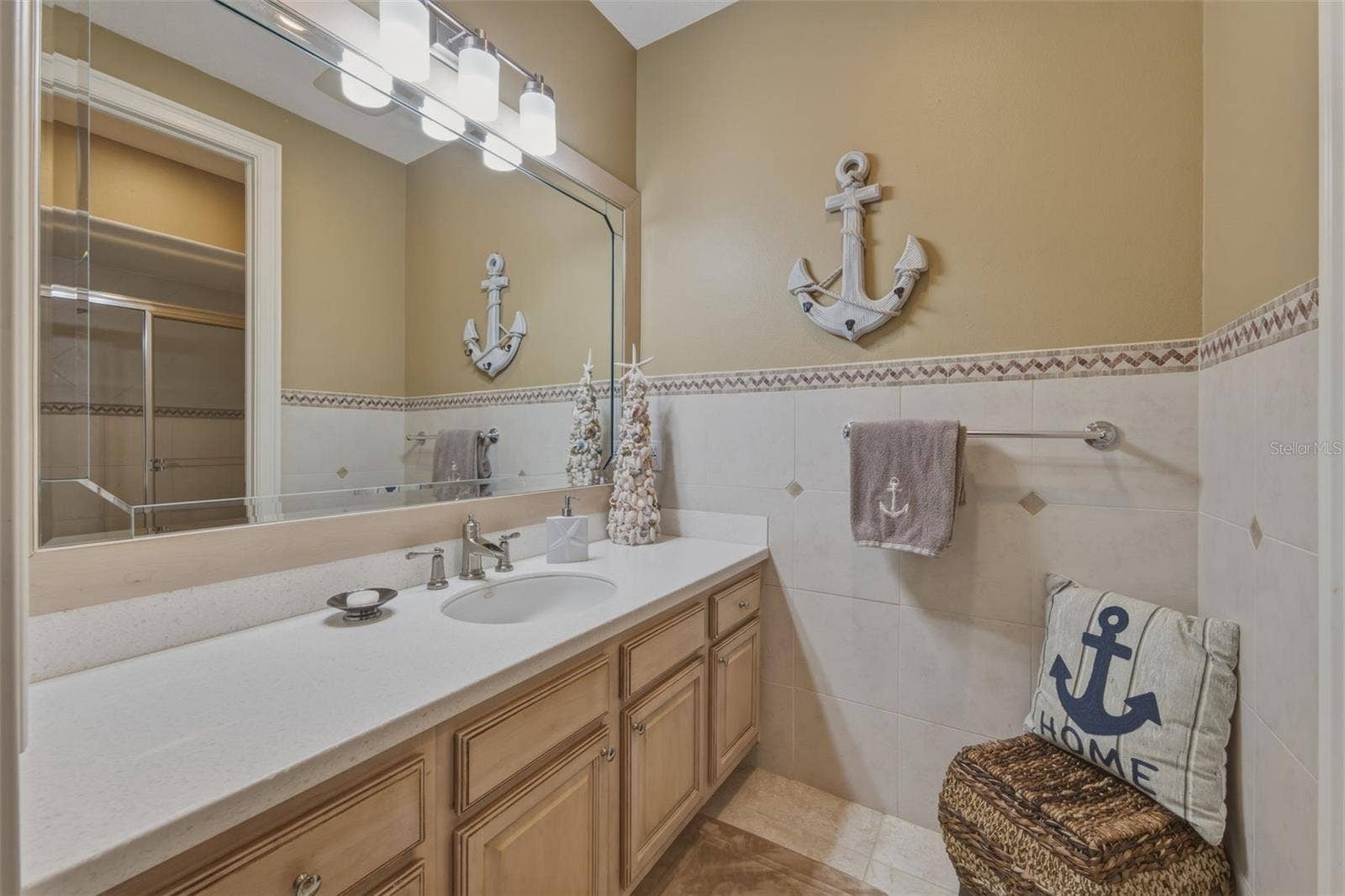 7851 9TH AVENUE S, St Petersburg, FL 33707 7851 9TH AVENUE S, St Petersburg, FL 33707