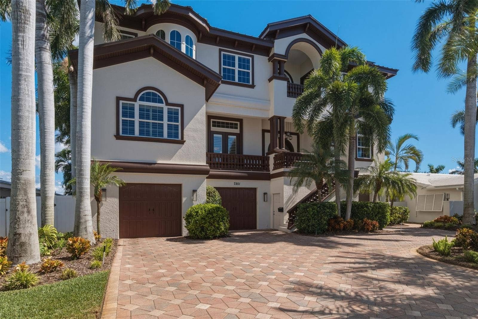 7851 9TH AVENUE S, St Petersburg, FL 33707 7851 9TH AVENUE S, St Petersburg, FL 33707