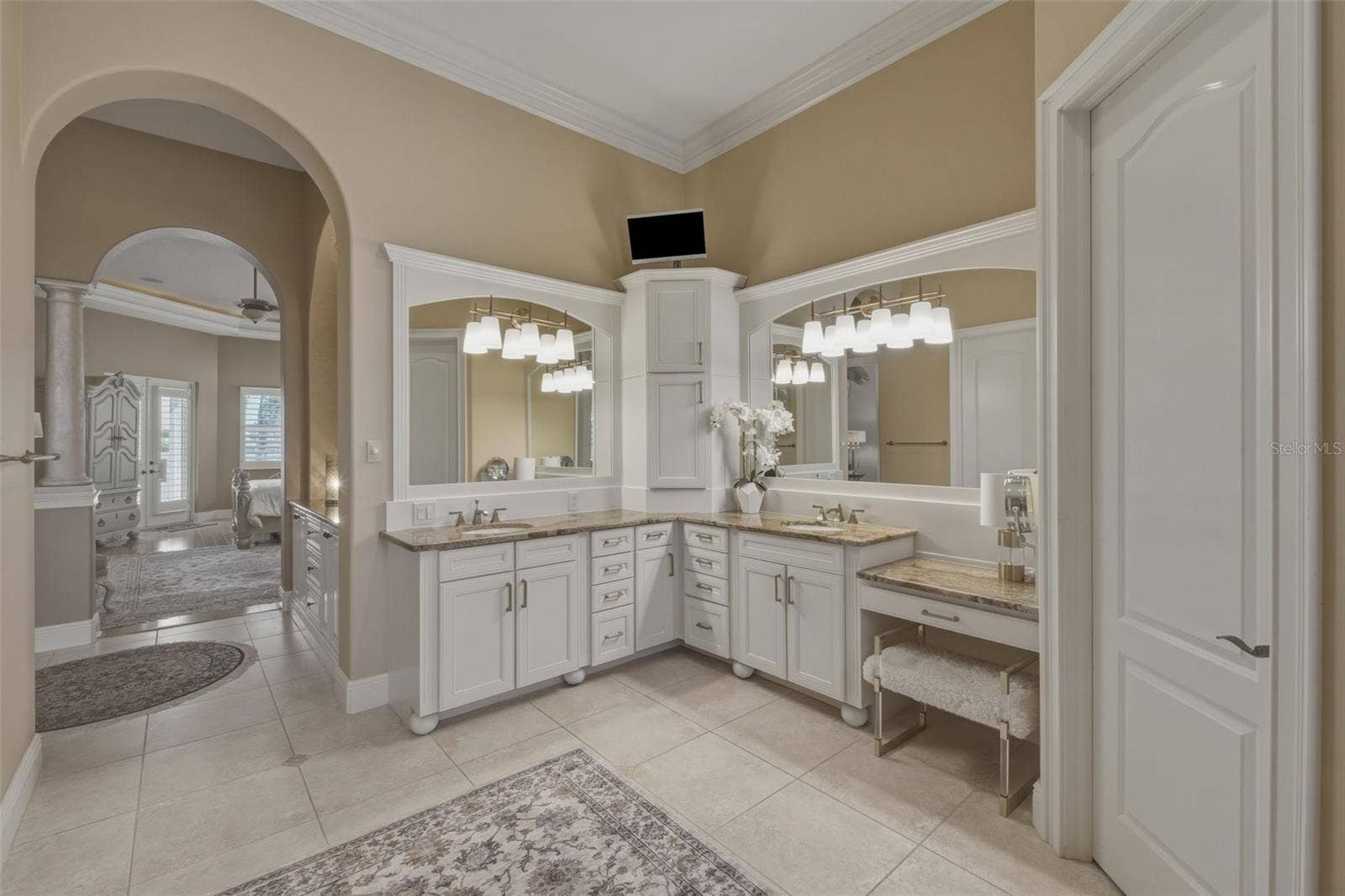7851 9TH AVENUE S, St Petersburg, FL 33707 7851 9TH AVENUE S, St Petersburg, FL 33707