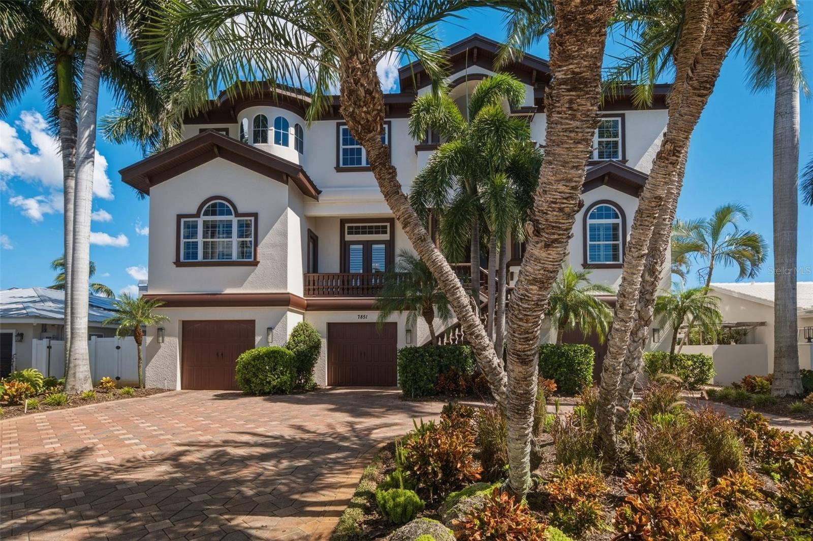 7851 9TH AVENUE S, St Petersburg, FL 33707 7851 9TH AVENUE S, St Petersburg, FL 33707