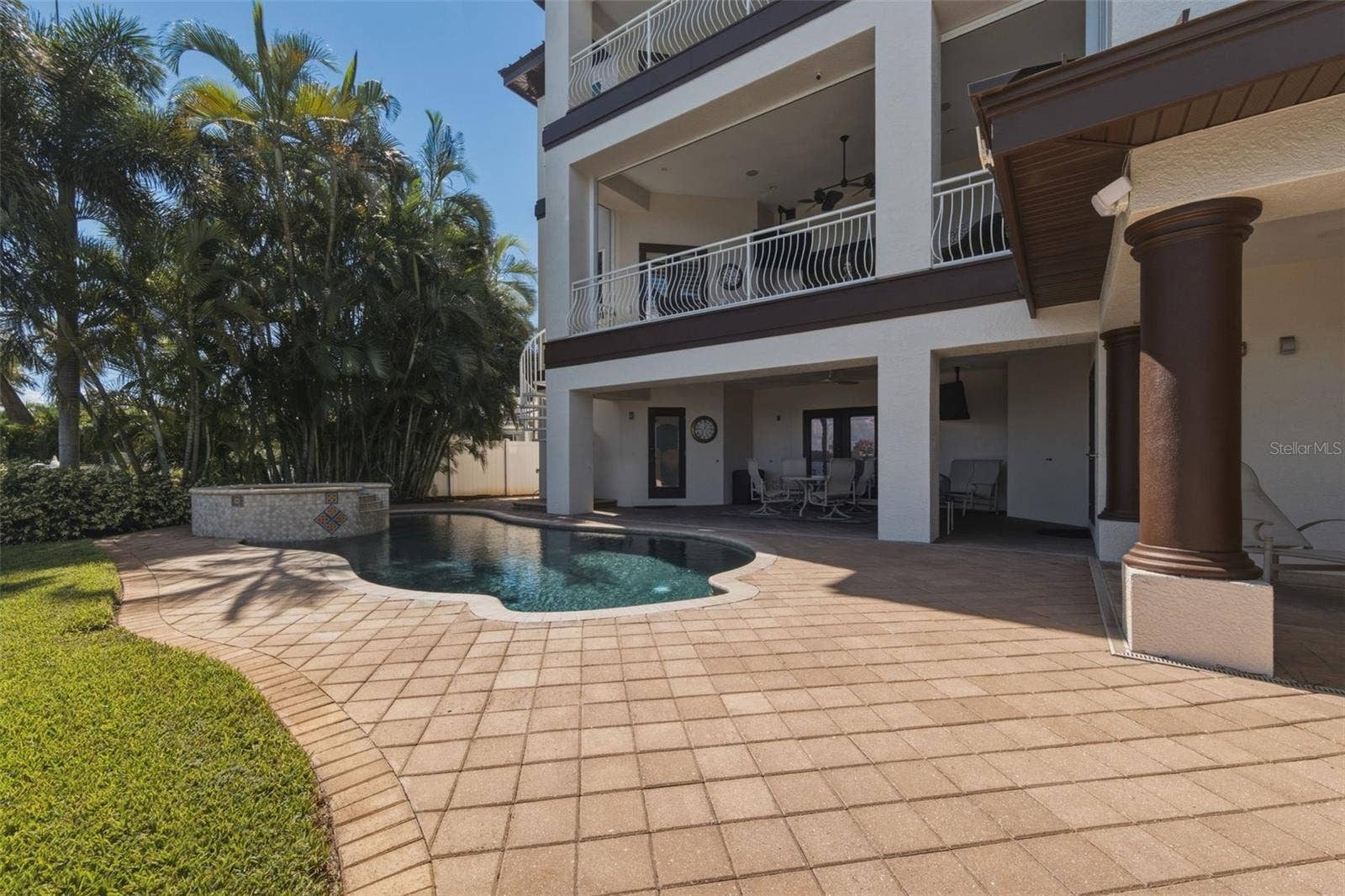 7851 9TH AVENUE S, St Petersburg, FL 33707 7851 9TH AVENUE S, St Petersburg, FL 33707