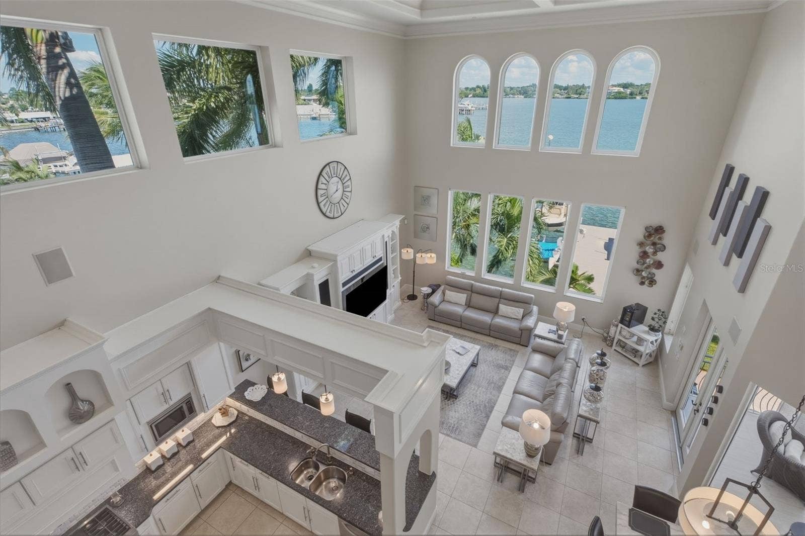 7851 9TH AVENUE S, St Petersburg, FL 33707 7851 9TH AVENUE S, St Petersburg, FL 33707