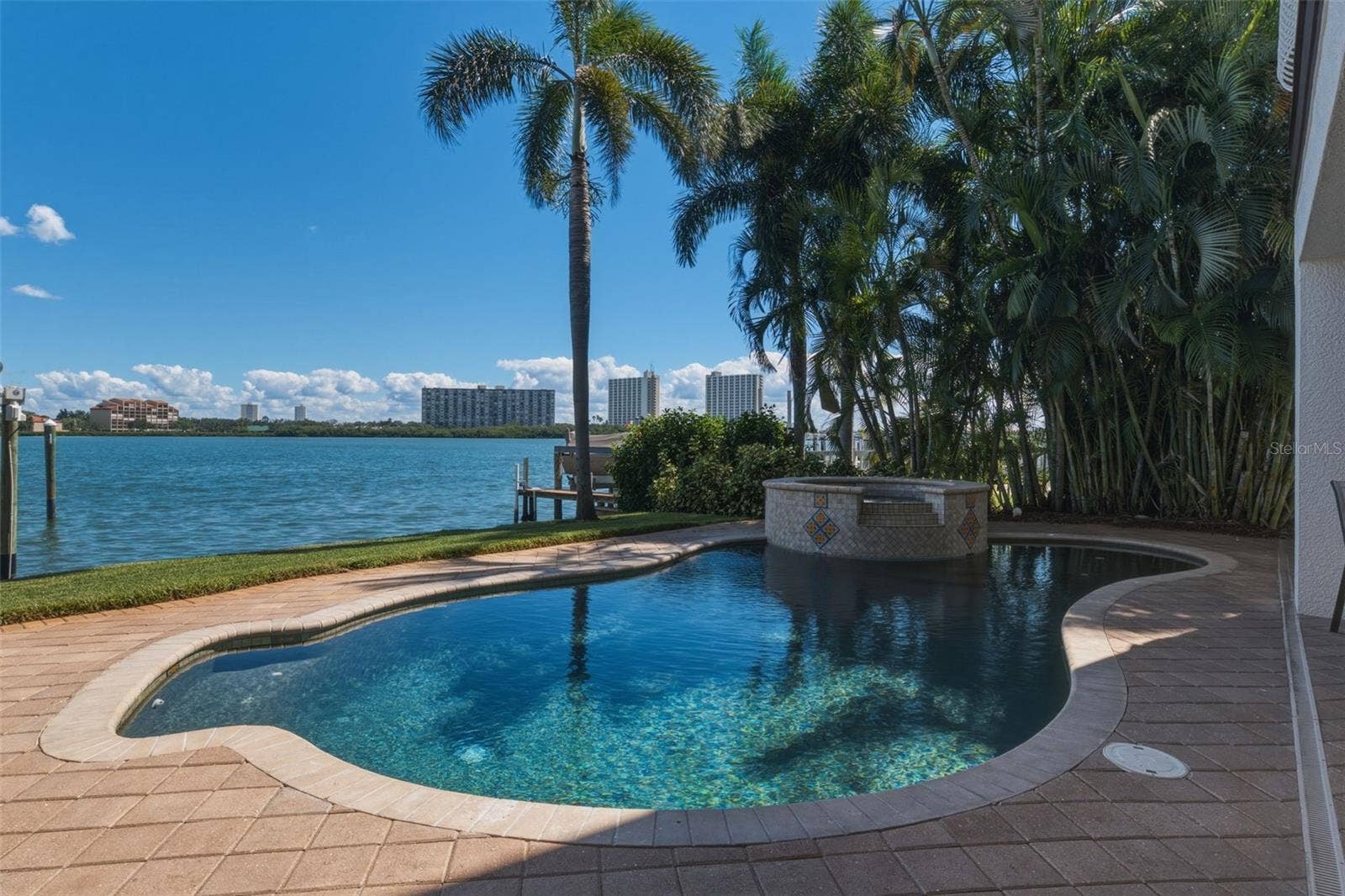 7851 9TH AVENUE S, St Petersburg, FL 33707 7851 9TH AVENUE S, St Petersburg, FL 33707