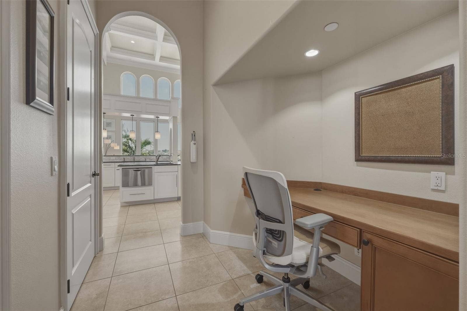 7851 9TH AVENUE S, St Petersburg, FL 33707 7851 9TH AVENUE S, St Petersburg, FL 33707