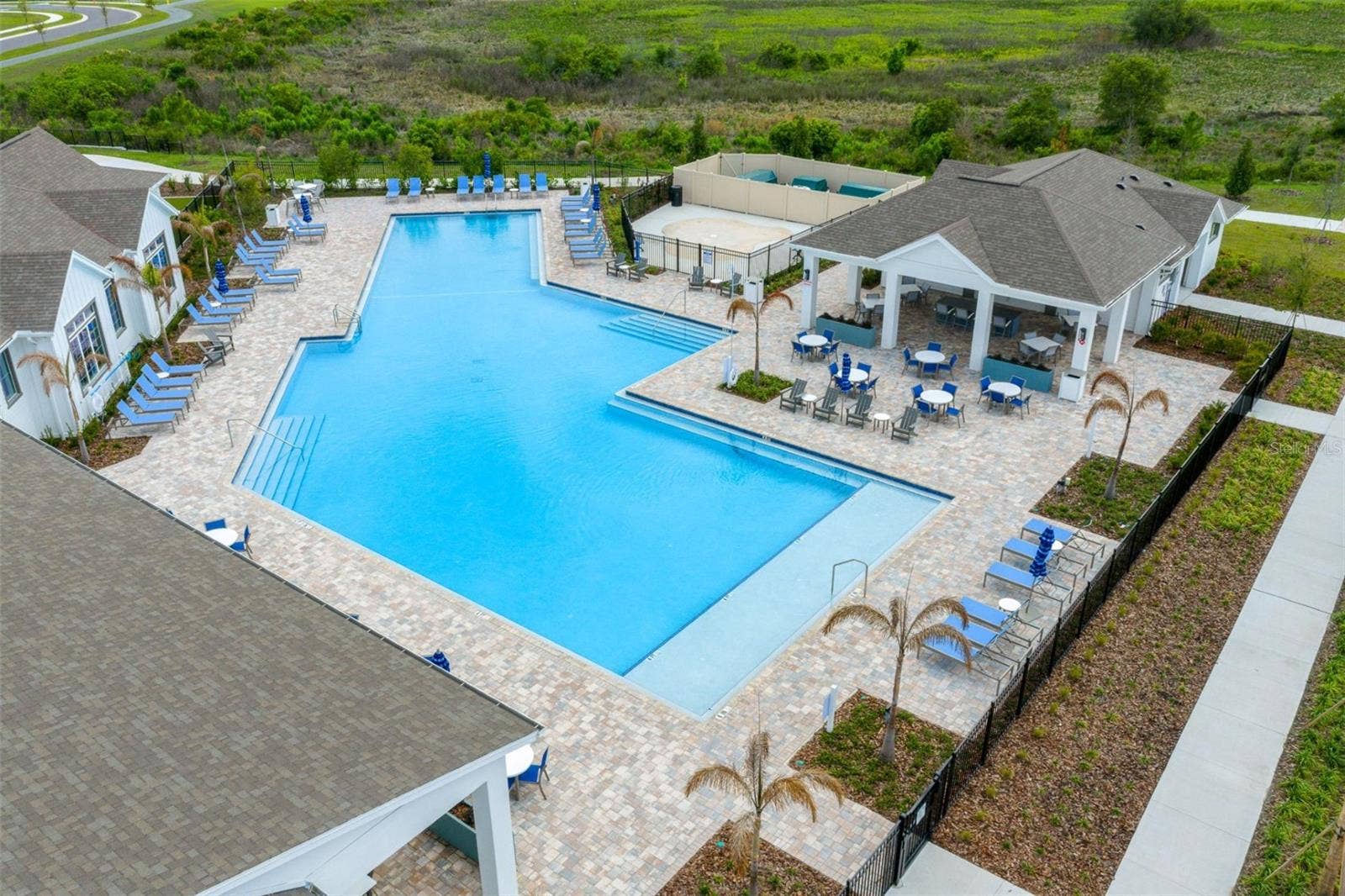 5510 FREESIA DRIVE, Lakeland, FL 33811 Resort Style Amenities