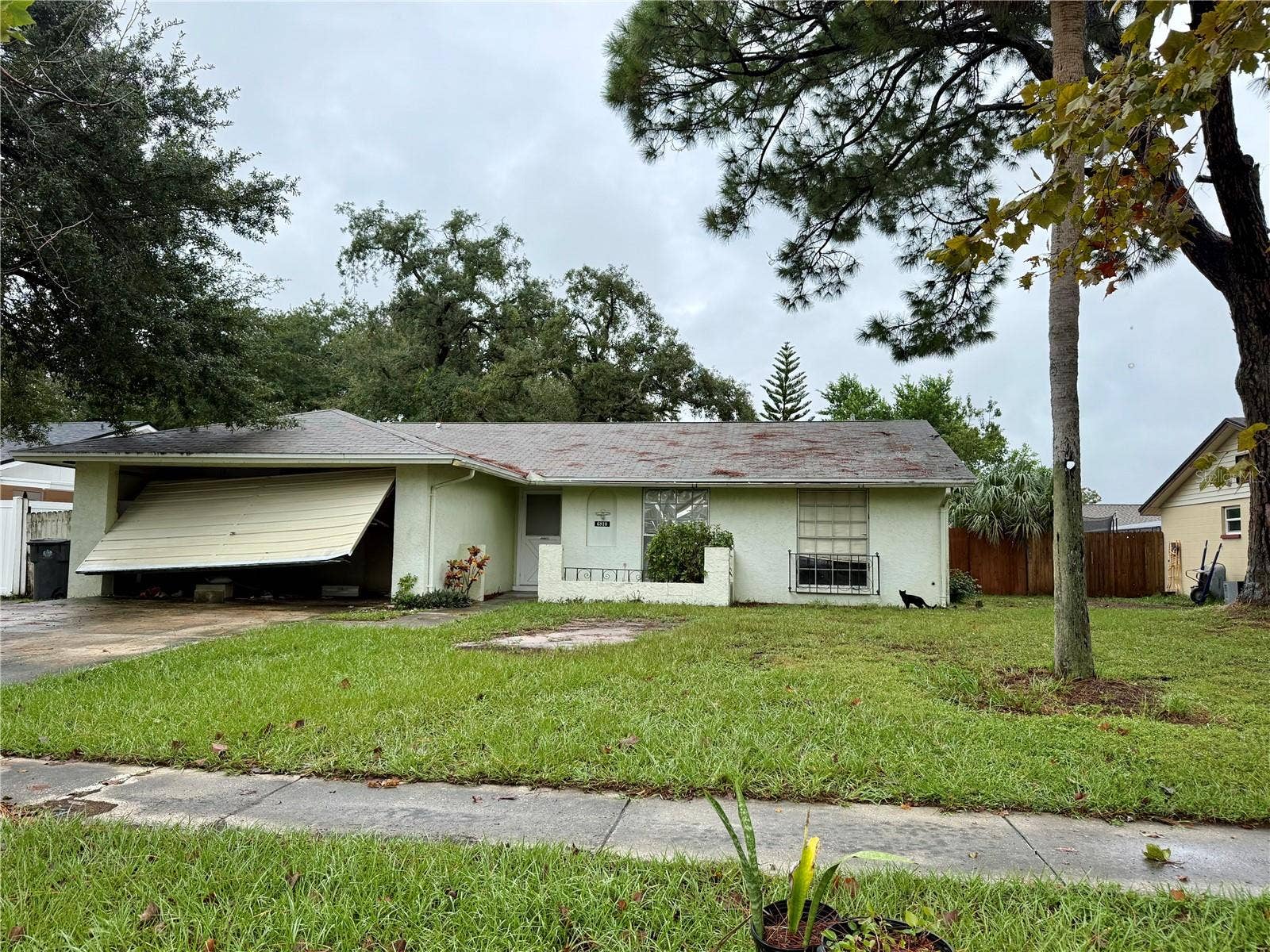 6810 EDEN LANE, Tampa, FL 33634 6810 EDEN LANE, Tampa, FL 33634