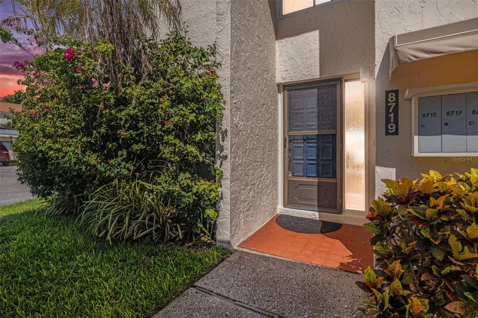8719 COVE COURT, #10, Tampa, FL 33615 8719 COVE COURT, #10, Tampa, FL 33615