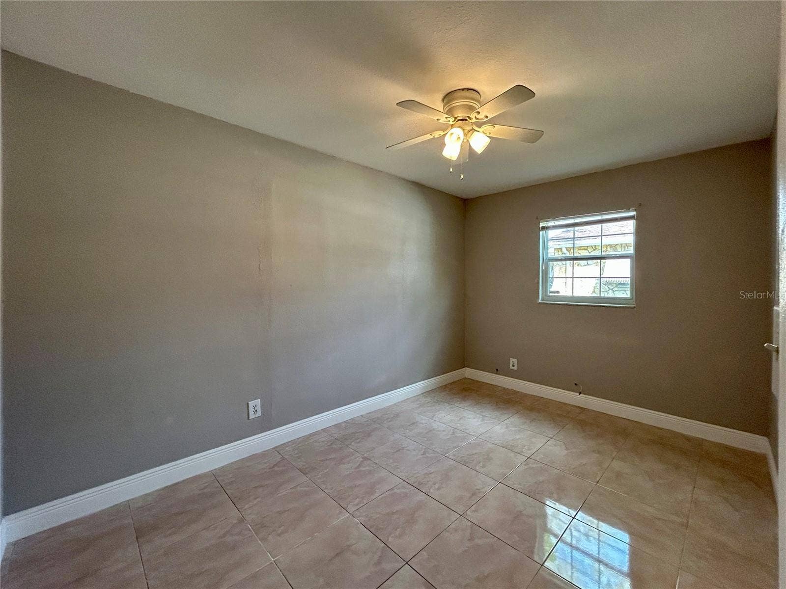 816 62ND AVENUE NE, St Petersburg, FL 33702 816 62ND AVENUE NE, St Petersburg, FL 33702