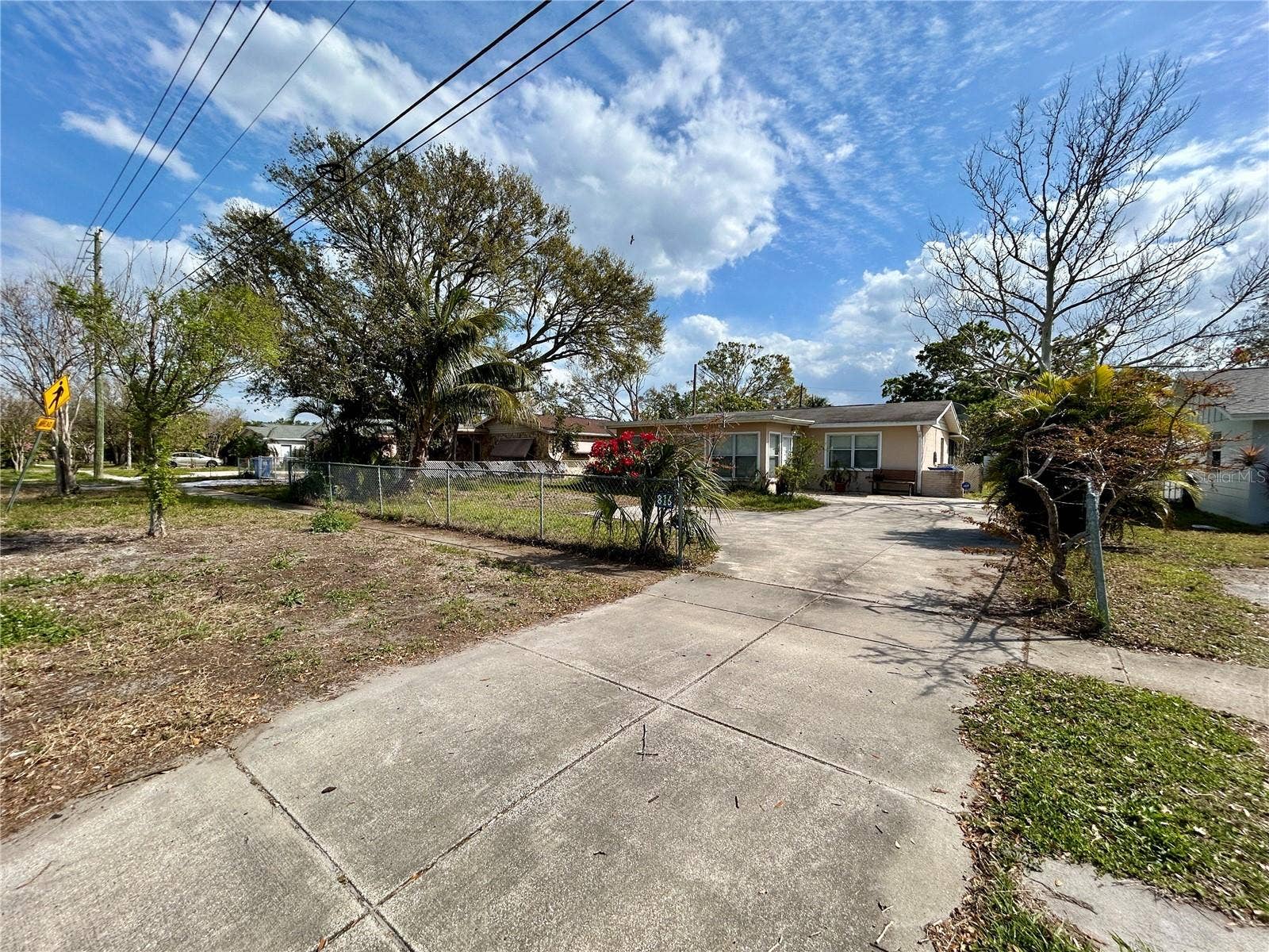 816 62ND AVENUE NE, St Petersburg, FL 33702 816 62ND AVENUE NE, St Petersburg, FL 33702